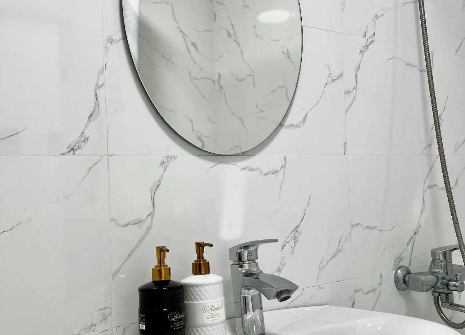 Four Seasons Apartment Almaty Kazakhstan